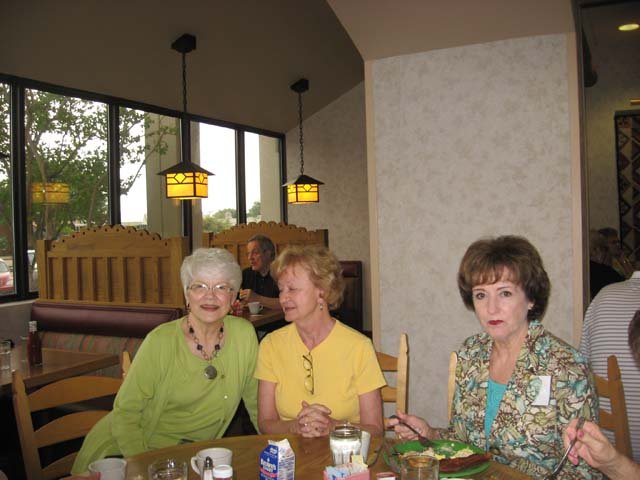 in09breakfast37.jpg