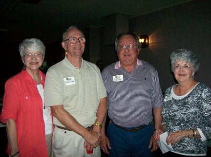 in09fishfry42.jpg