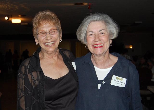 in09fishfry62.jpg
