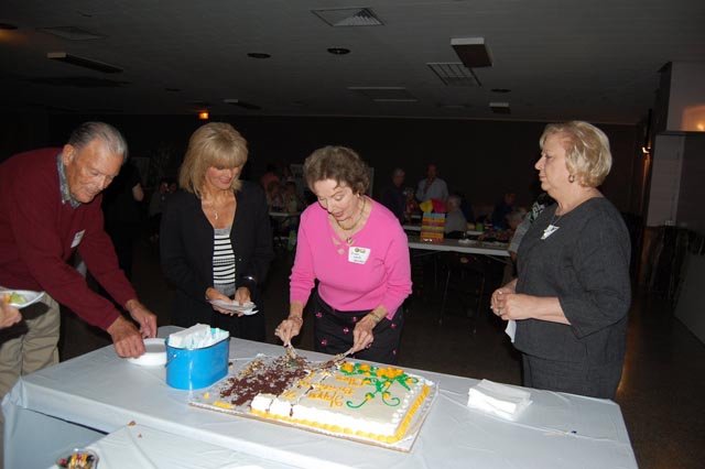 in09fishfry66.jpg