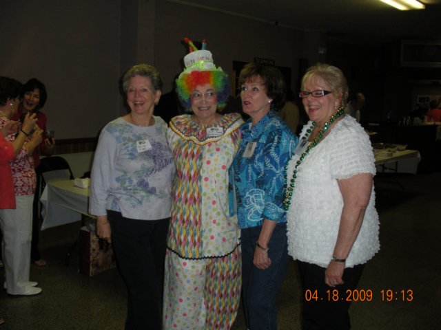 in09fishfry71.jpg